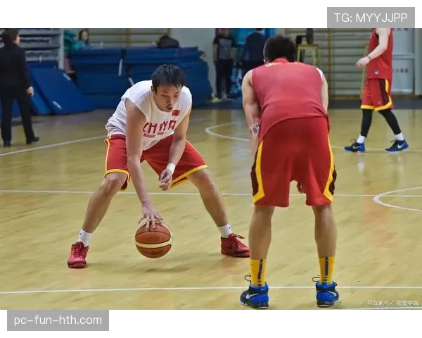 国际篮联和NBA的干扰球判罚有何不同？一图看懂规则差异