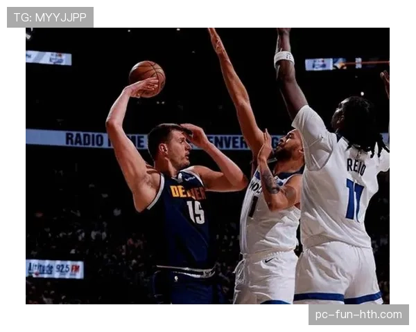霍姆格伦挡拆制造错位 对抗约基奇时更能拉开空间 霍姆格伦挡拆制造错位 对抗约基奇时更能拉开空间